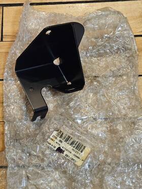 0745-206 Arctic Cat Nos Starter Mounting Bracket 2004 Sabercat