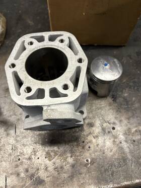 3002-365 Arctic Cat 1977 340 Z Cylinder And Piston