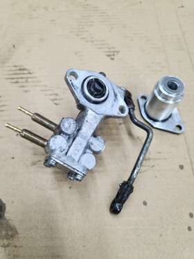 3007-710 Arctic Cat 2007 F8 Oil Pump With Retainer