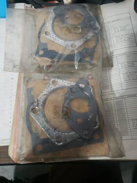 Am53077 Ccw John Deere Scorpion Kec 400 1/ 2/3piston Port Oem Cylinder Head Base Gasket Kits Qty2