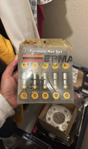 410107800 Formula Nut Set