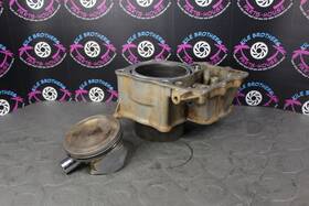 12100-hn8-a60 Honda 2016 Pioneer 700 Engine Motor Cylinder Bore Jug And Piston