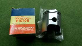 13001-042 Kawasaki F7 175 Engine Piston Standard Nos Oem