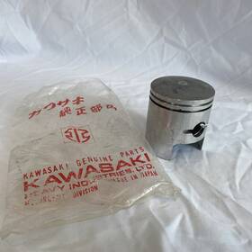 13001-3004 Kawasaki/john Deere 13001-3004/m68072 Vintage Snowmobile Piston Drifter Trailfire 340 Nos 13001-3004 Kawasaki/john Deere 13001-3004/m68072 Vintage Snowmobile Piston Drifter Trailfire 340 Nos