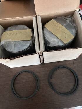 17183 Nos 17180 Pistons And Rings For Rupp 440s Engine 17181 17182 Full Set