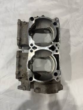 1204723-05 Polaris 2016 Assault 800 Upper Crank Case