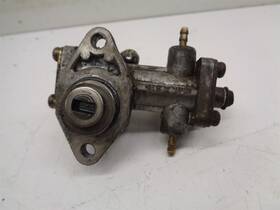 3086999 Polaris 2001 500 Classic Oil Pump Assy