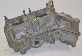 3089463 Polaris 340 Classic Touring Crankcase Set Crank Case Upper Lower 2004-08