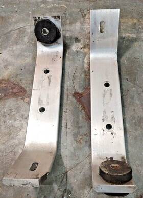 5240795 Polaris 1994 Xlt Sks Left And Right Motor Mounts / Engine Brackets Mount