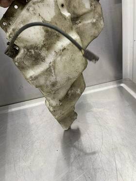 5436687 Polaris 2011 Iq 600 Lxt 136 09 Dragon 800 Oil Reservoir Tank Jug Oem