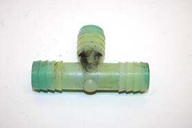 7052093 Polaris 97 Ultra Sp Oem Conector Tee Sps1