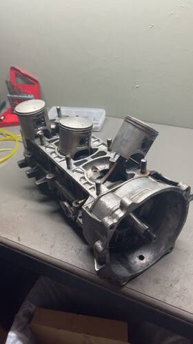 95-07677 Polaris Ec58pl03 598cc Xlt 600 597cc Triple Engine Crank Case Pistons 1995 Model