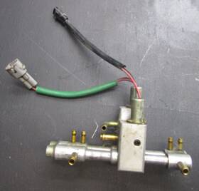 415103300 Ski-doo Oem 1998 Summit 670x Pressure Manifold Solenoid 415103300 Ski-doo Oem 1998 Summit 670x Pressure Manifold Solenoid