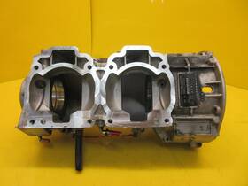 420059305 Ski-doo Oem 02 Skidoo Mxz 600 X 593 Summit Legend Engine Motor Case Cases Block