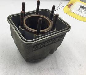 420823695 Ski-doo Formula Plus 521 Cylinder Needs Bore To .020 Over 85-91 420823695 Ski-doo Formula Plus 521 Cylinder Needs Bore To .020 Over 85-91