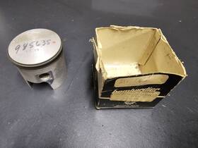 420985635 Ski-doo Elko Piston 1972 Tnt 640 Nos Std Mag 76.00 Mm