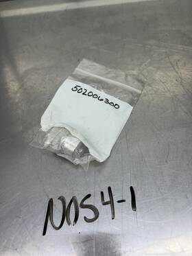 502006300 Ski-doo Genuine Oem Nos Axe-ecartement Axe Spacer Adapter Bushing P/n #502006300