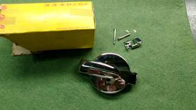 44200-15100 Suzuki Fuel Gas / Cap And Hardware Gt 750 Nos Fits Many Models