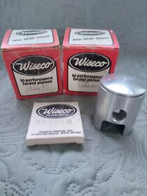 2266ps Vintage Arctic Cat Snowmobile 1977 Z 250 Twin Pistons And Rings Wiseco