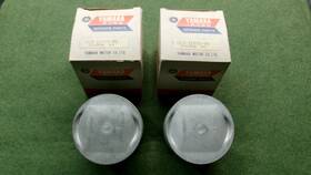 Yamaha 2l0-11635-00 Xs400 Engine Piston Set Nos Oem 0.25 Over