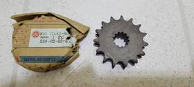810-17682-50 Yamaha Nos Oem 15t Driven Sprocket - Part # For Snowmobiles