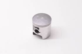 82m-11631-01-92 Yamaha New Oem Piston Nos