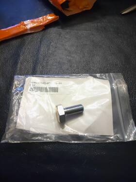 838-17647-01-00 Yamaha Nos Primary Sheave Bolt Sl292 Gp292 Ew433 Sl433 Et250