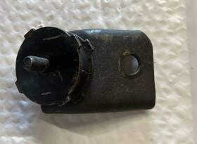85l-21417-00-00 Yamaha Front Lower Engine Motor Mount Bracket 2 V-max 500 600 85l-21417-00-00 Yamaha Front Lower Engine Motor Mount Bracket 2 V-max 500 600