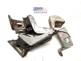 8ch-21486-10-00 Yamaha 2001 Mountain Max 700 Mm700 Motor Mounts / Engine Brackets Straps