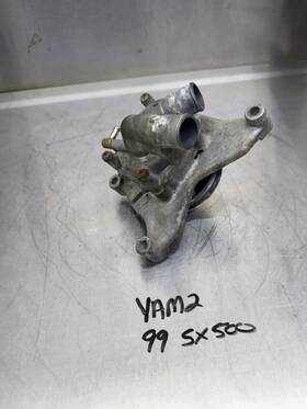 8cr-12421-00-00 Yamaha 1997 98 99 00 Oem Vmax Xtc Sx 600 500 Twin Engine Water Pump Assembly