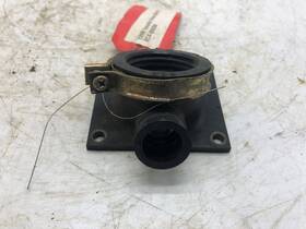 8cr-13555-00-00 Yamaha 97-01 Vmax 500 600 Carburator Mounting Flange Intake