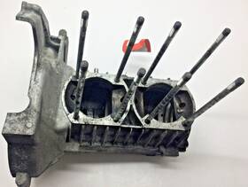 8g8-15100-02-00 Yamaha 8g8-15100-00-00 Motor Engine Crankcase Block Assembly Ovation 340