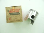 846-11635-00 Nos Yamaha Snowmobile Piston 1ST O/s GP338 SL338F GS340 W13626. Fixed Price $19.49.