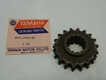Nos Yamaha 8K4-17682-80-00 Chain Drive Sprocket 18T SS440. Fixed Price $29.99.