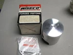 John Deere (ccw) Nos 440, Wiseco Piston & Rings, Left Side Std, # 2015P5 D21. Fixed Price $99.99.