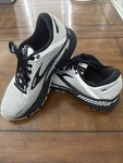 Size 7.5 Brooks Adrenaline Gts 22 Black/gray/white 120353-1B-135. Fixed Price $35.00.